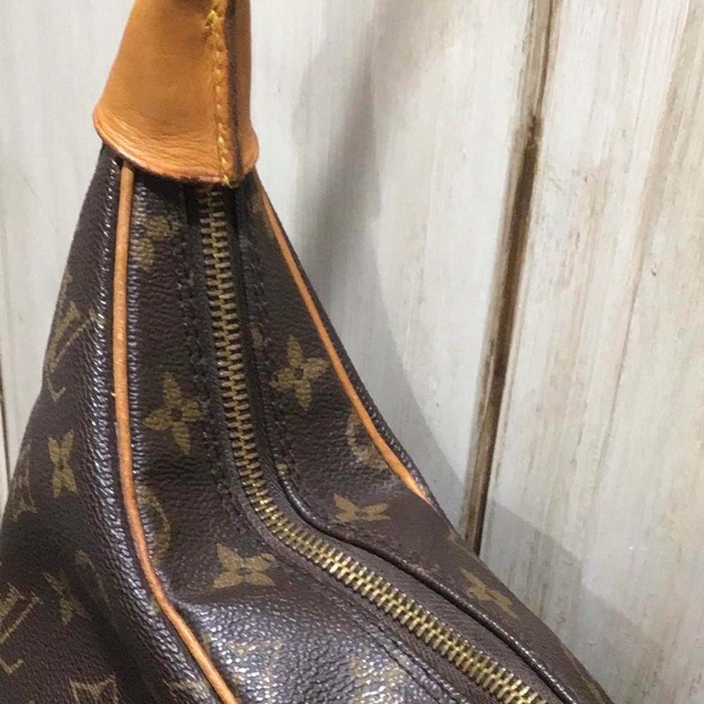 Louis Vuitton Boulogne Handbag - Picture 5 of 16
